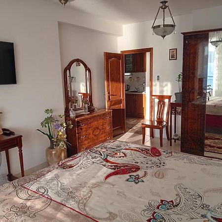 Olga Bashinskaya Daire Sutomore Dış mekan fotoğraf